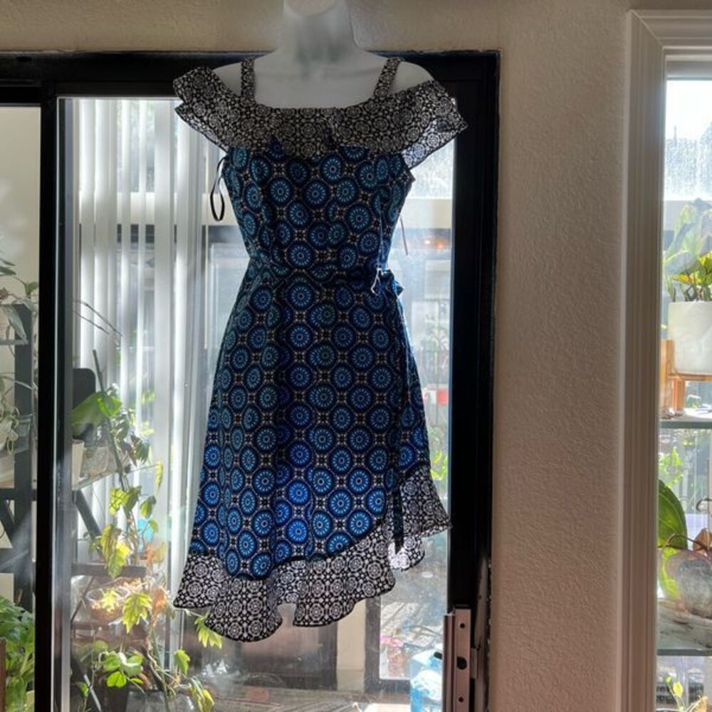 Beautiful blue dressbarn dress black and white frill